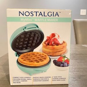 Nostalgia MyMini Personal Electric Waffle Maker